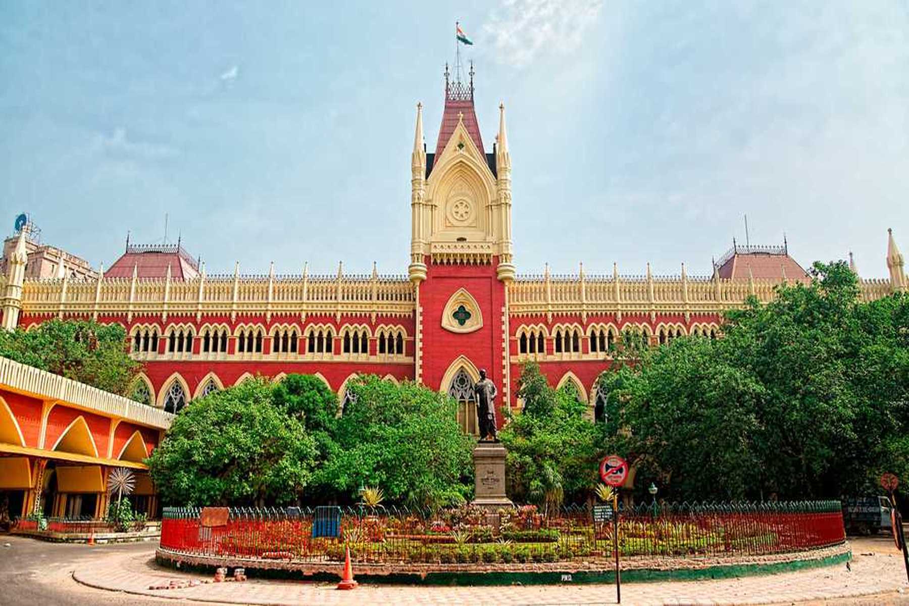 Calcutta High Court sets aside WB Speakers order dismissing disqualification petition against BJP turncoat Mukul Roy Calcutta High Court sets aside WB Speakers order dismissing disqualification petition against BJP turncoat Mukul Roy